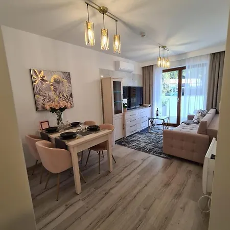 Nautikka Park Krynica Apartamenty Przy Plazy Krynica Morska Exterior photo
